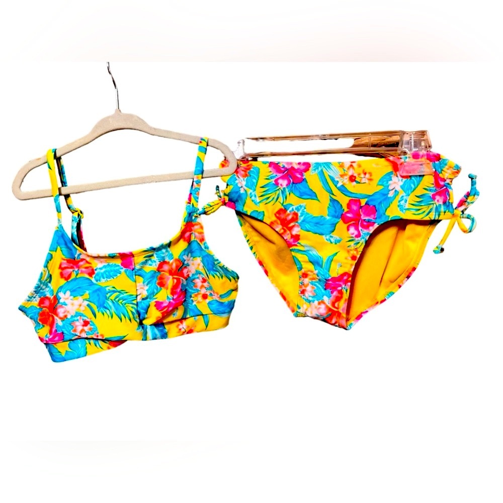 Girls 2 Piece Hawaiian Themed Bathing Suit